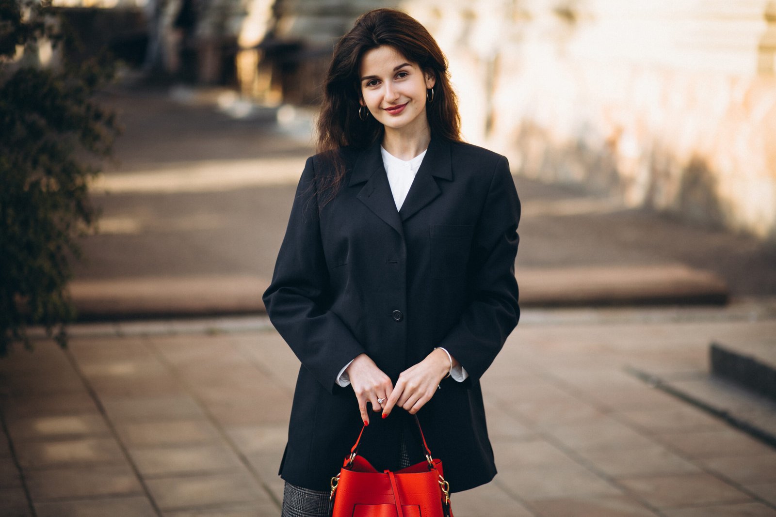 4505 halter neck performance vest with inner bra in black